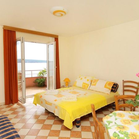 Apartments By The Sea Crikvenica - 2354 Cameră foto